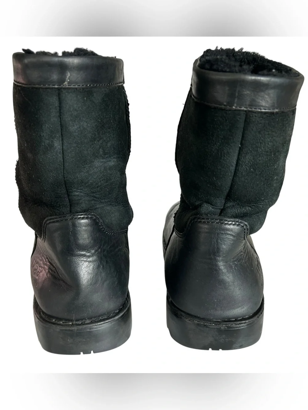UGG short closure grandpa